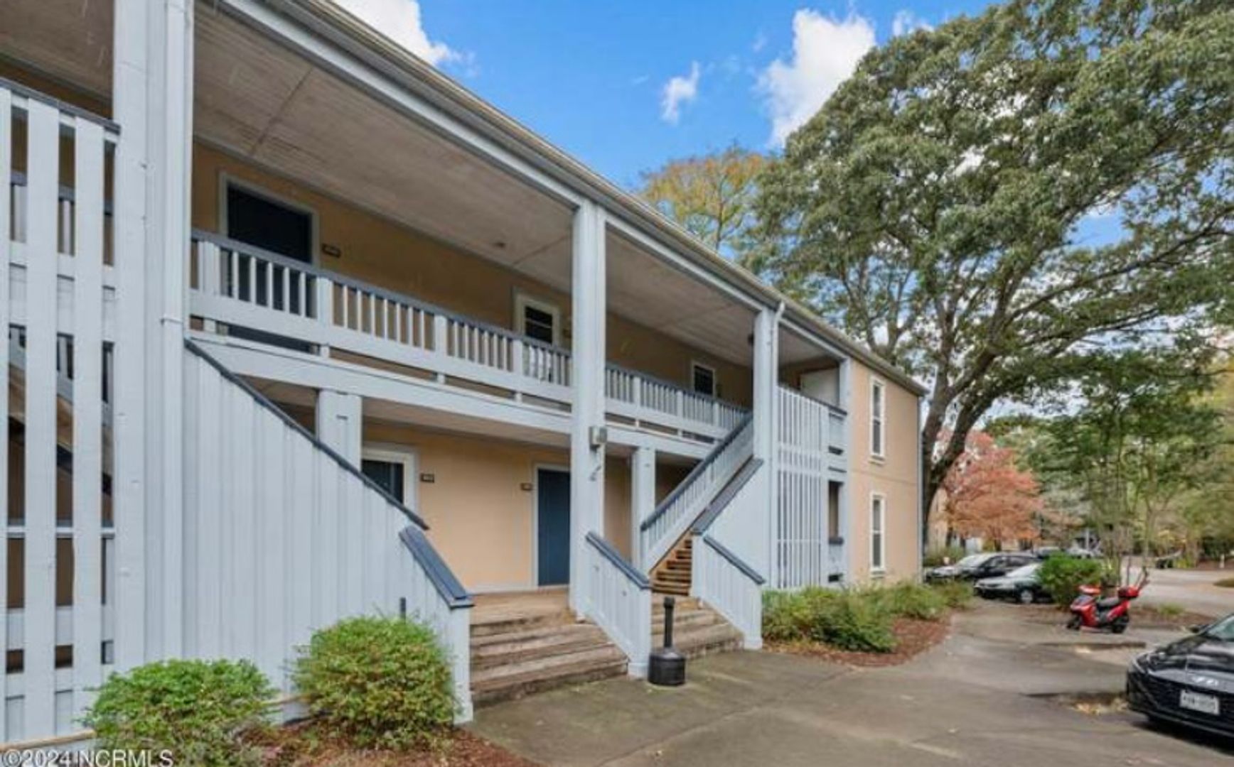 New Bern House: 1505A Harbourside Dr