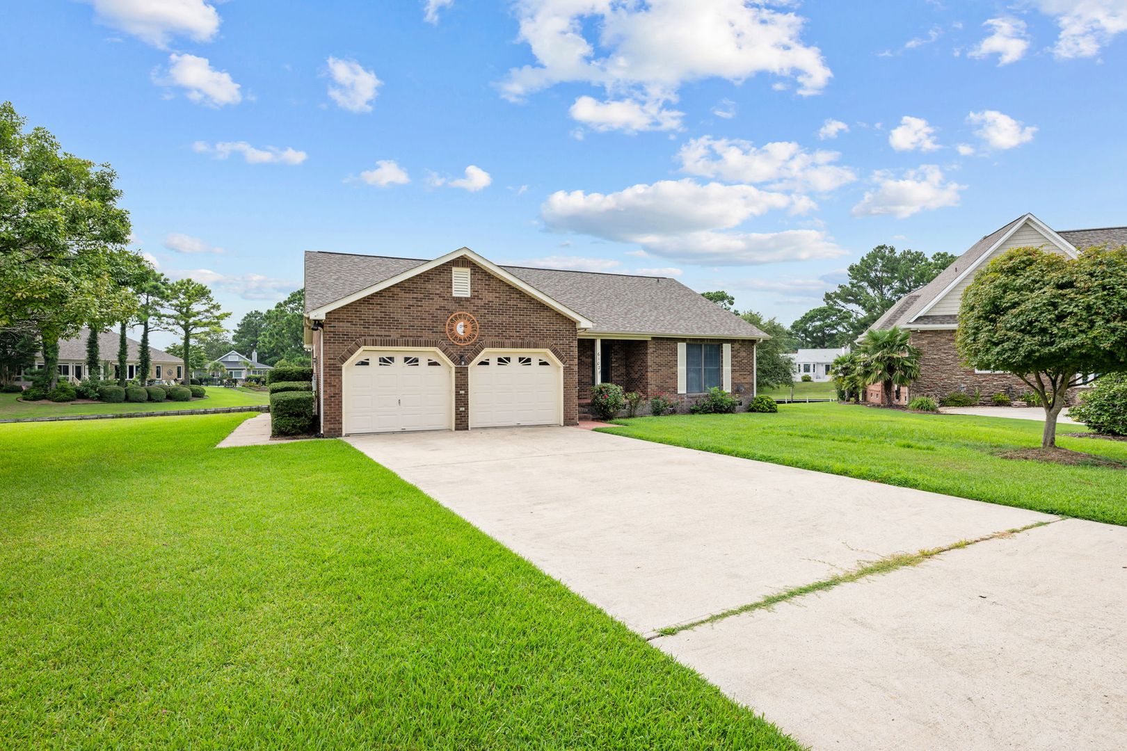 New Bern House: 6102 Schooner Ct