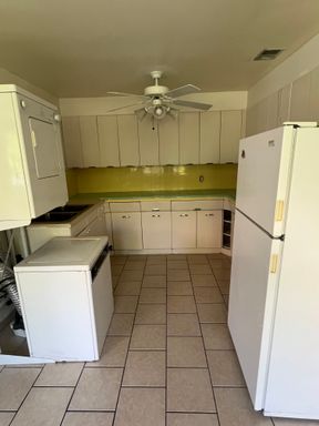 1 Bed 1 Bath Rental at 1011 Haskell # A-2, Reno, NV – photo 1