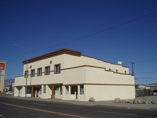 Sparks Apartment: 614-626 Victorian Avenue