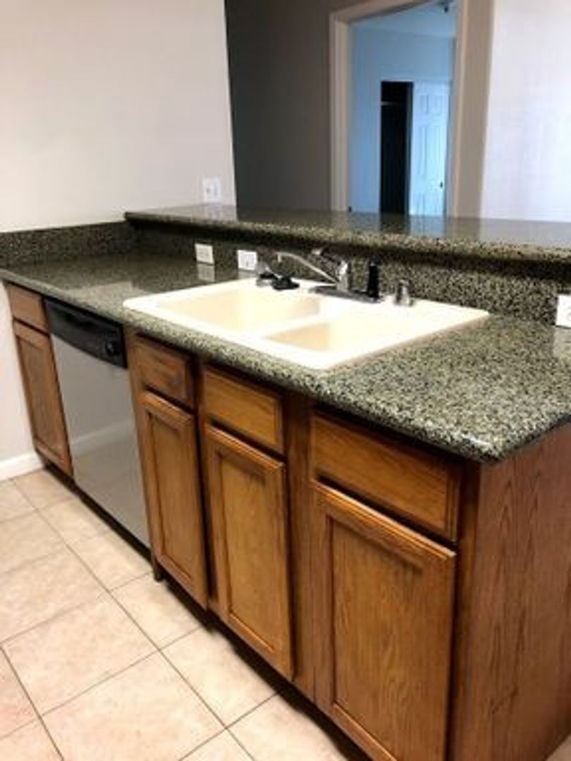 Reno Apartment: 175 Locust St