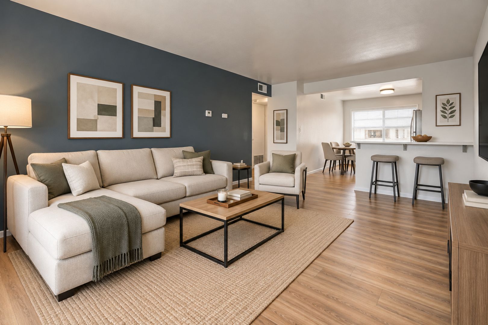 Reno Apartment: 405 Grand Canyon Blvd