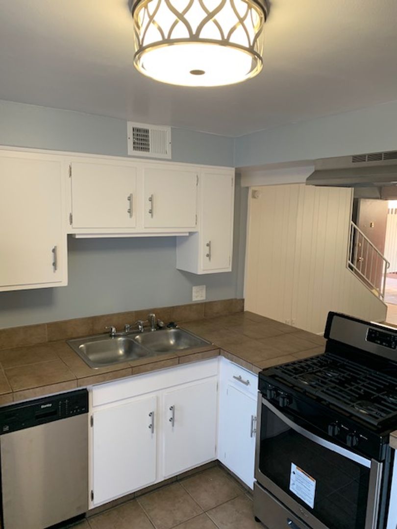 Reno Apartment: 500 Broadway Blvd