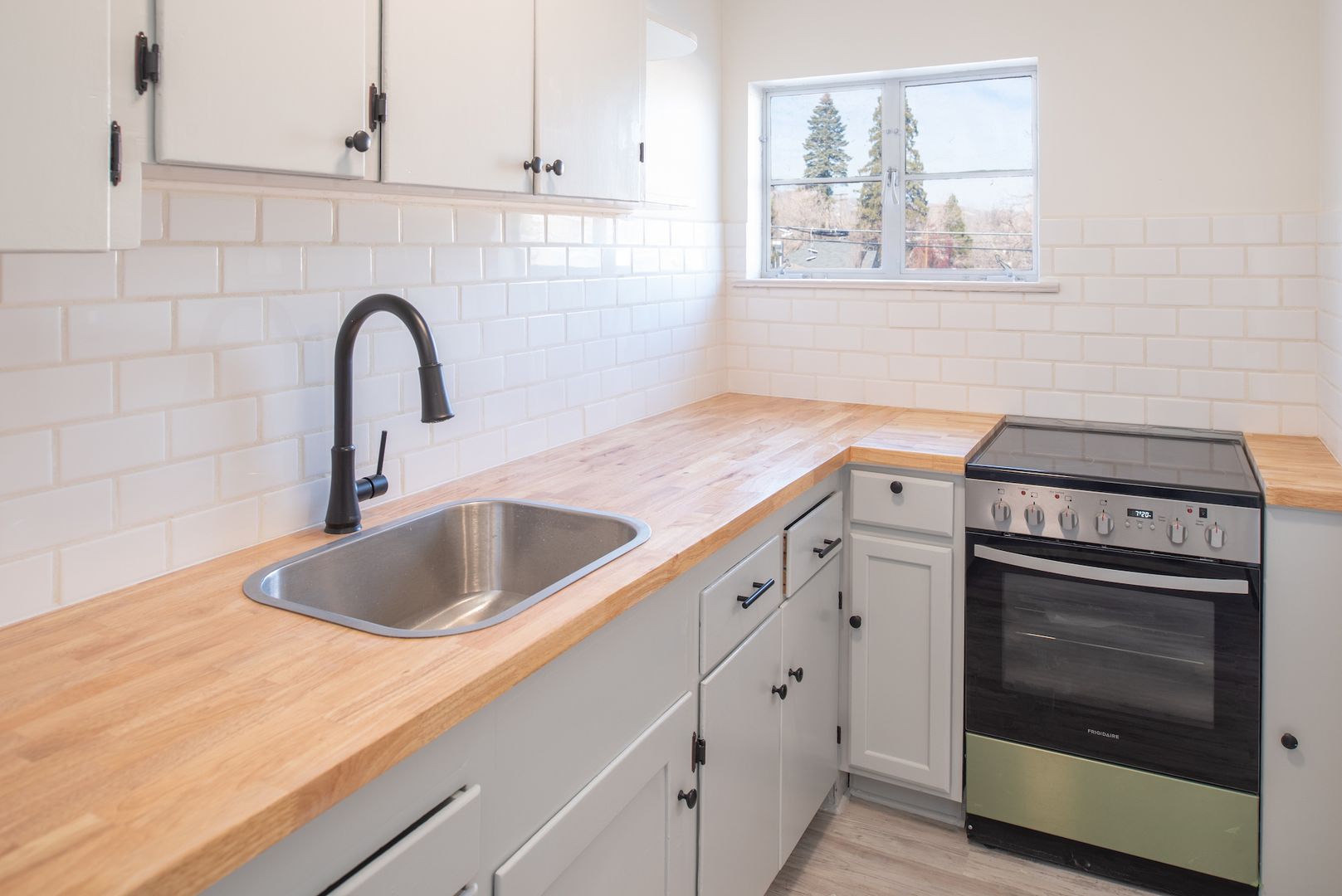 Reno Apartment: 1045 Riverside Dr