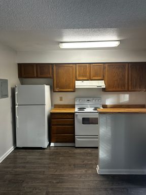 One Bedroom Available in Sparks! – photo 1