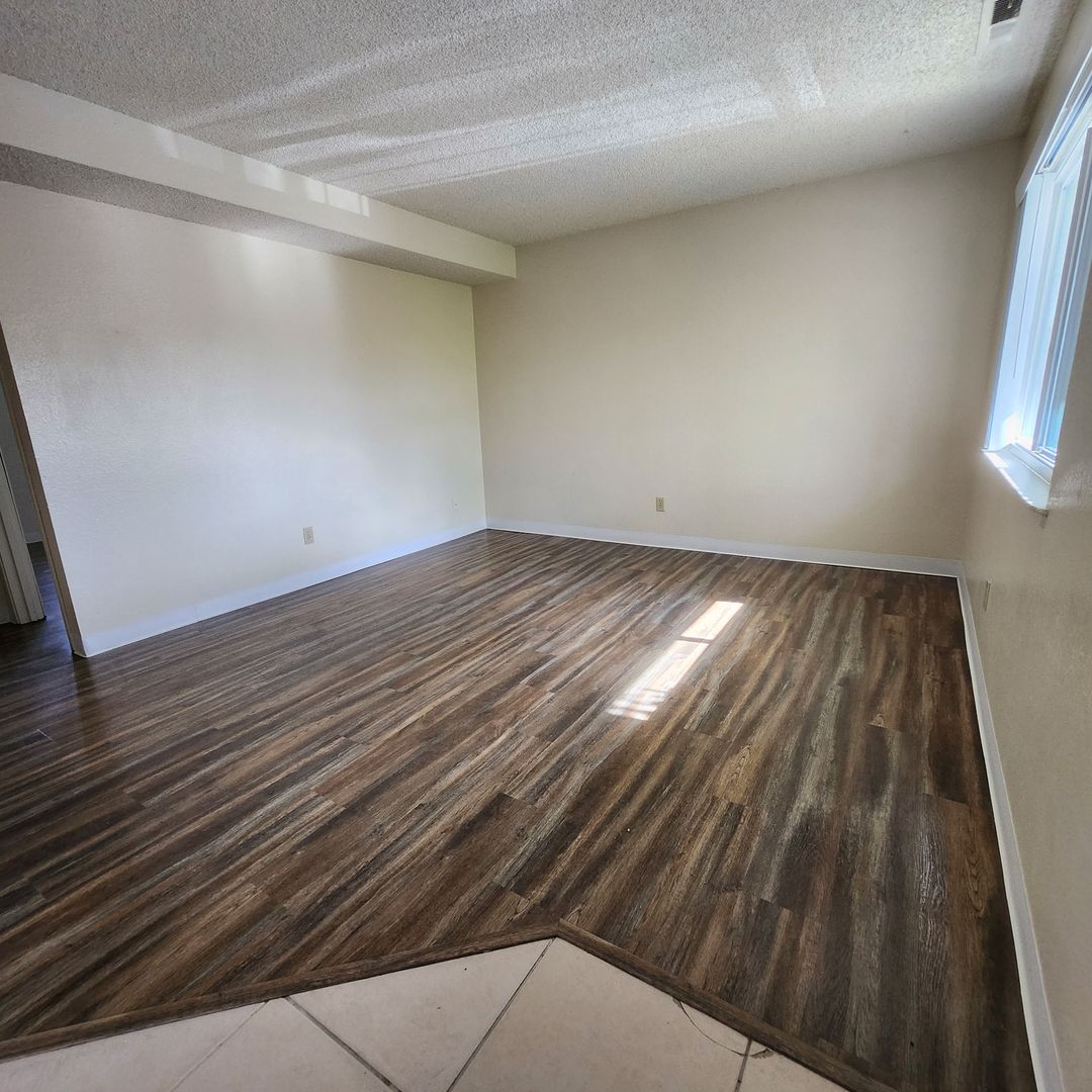 Reno Apartment: 1800 Idlewild Dr