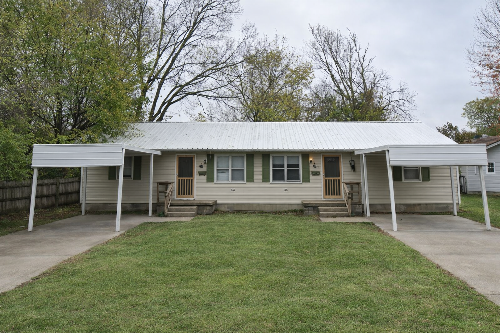 Nevada House: 318 N. Oak