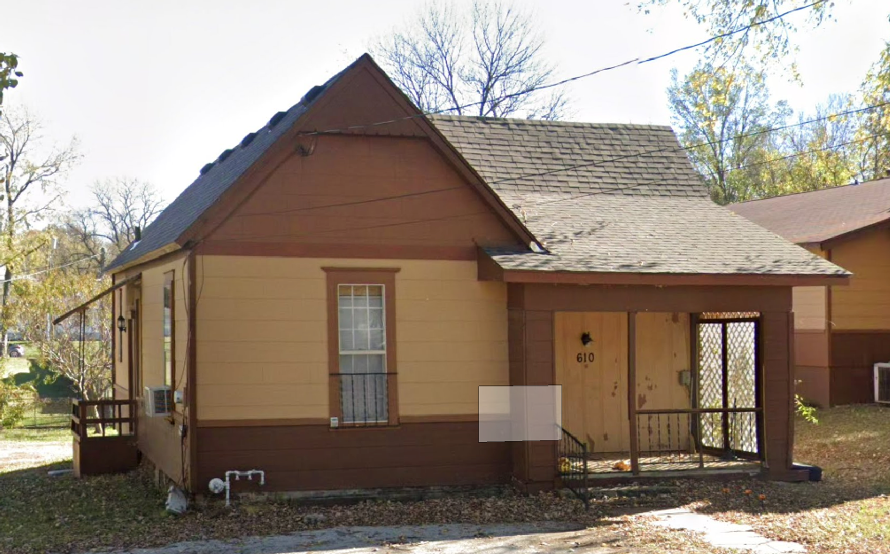Nevada House: 610 N Main
