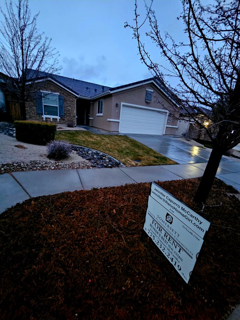 Reno House: 9273 Sassafras Trail