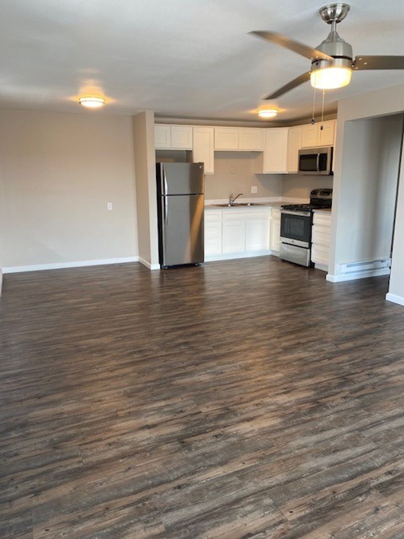 Reno Apartment: 1365 Stardust St