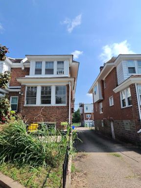 Welcome to 637 Jamestown Road in Roxborough! – photo 1