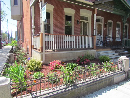 Nice Junior 1 Bedroom apartment, located at 40th and Spring Garden Street! – photo 1