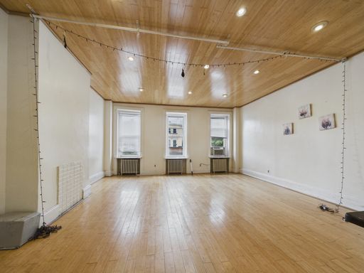 Welcome to 32 S 40th Street! – photo 1