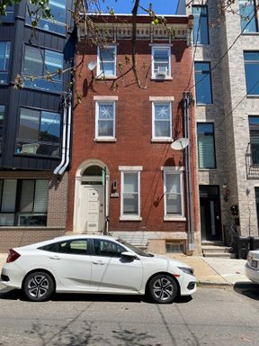 Welcome to 1615 Brown Street! – photo 1
