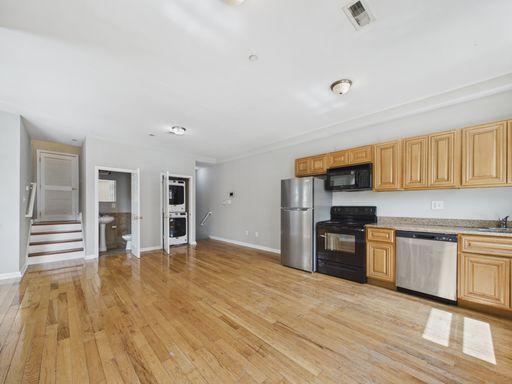 Welcome to 4447 Sansom Street! – photo 1