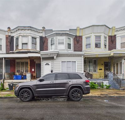 Welcome to 5626 Catharine Street! – photo 1