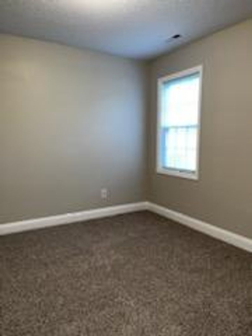 New Bern House: 200 Attmore Drive