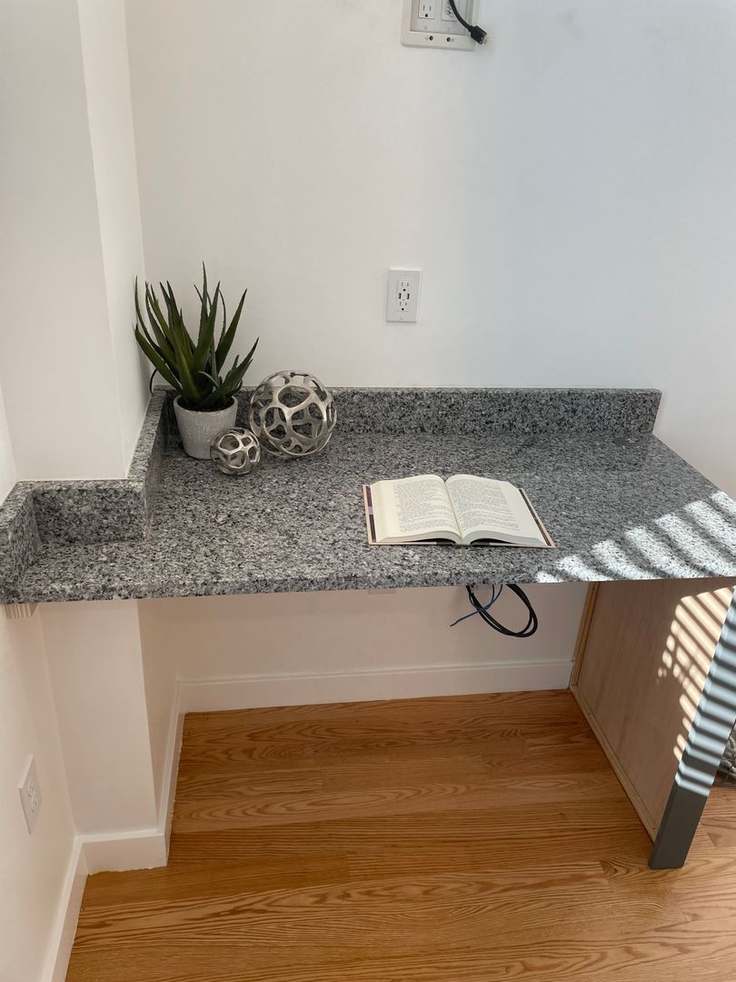 Lynn Apartment: 69 N Common Street