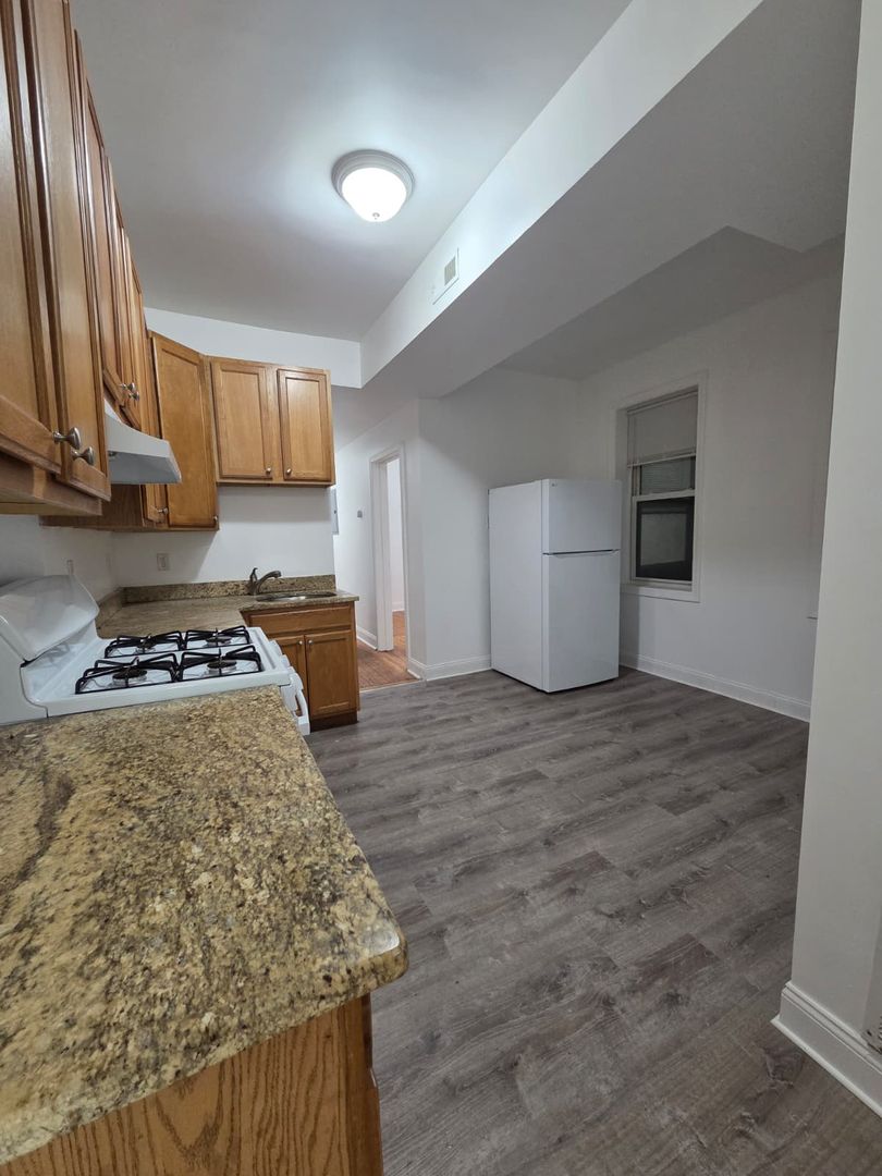 Chelsea Apartment: 136-138 Chestnut Street