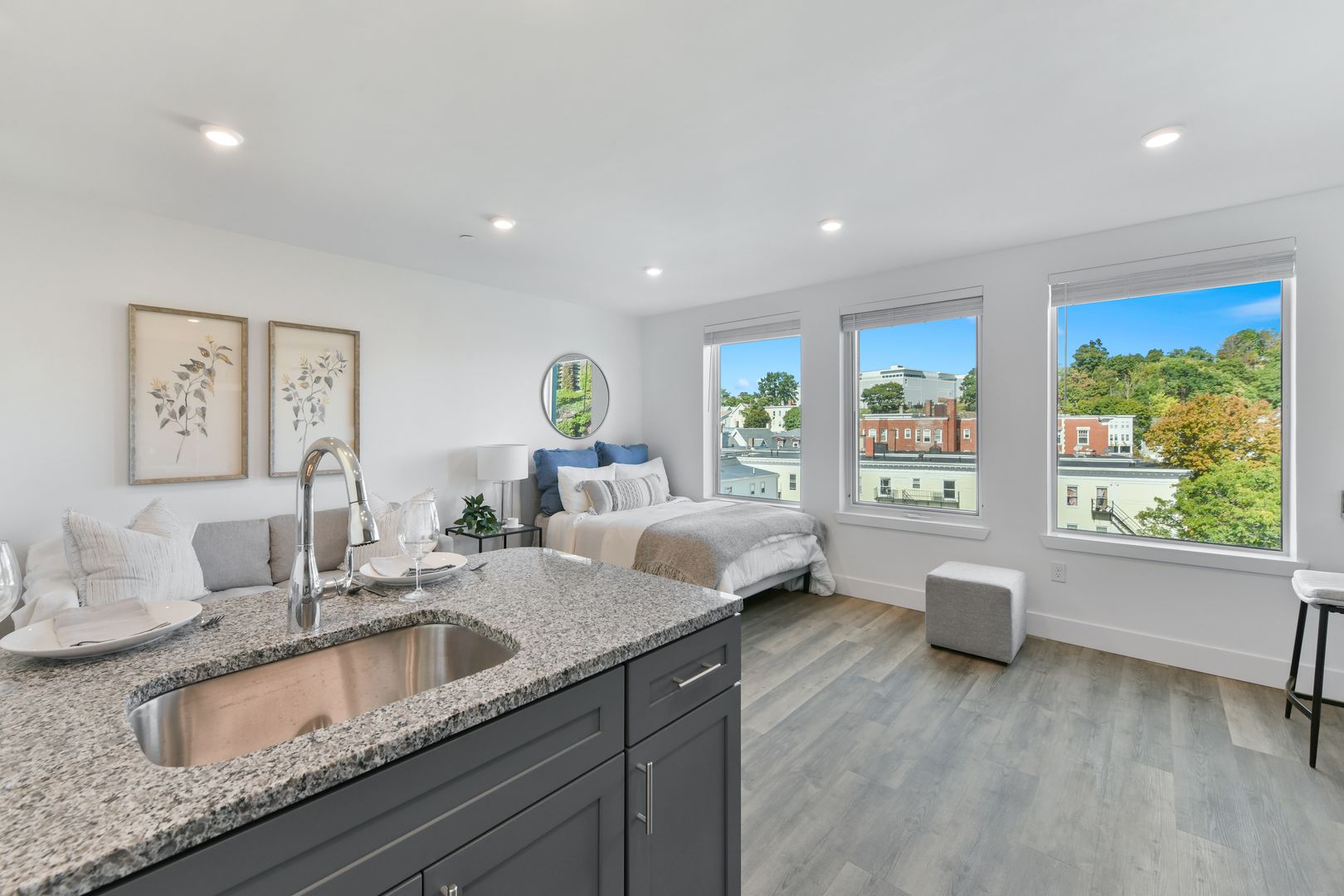 Lynn Apartment: 585 Essex Street