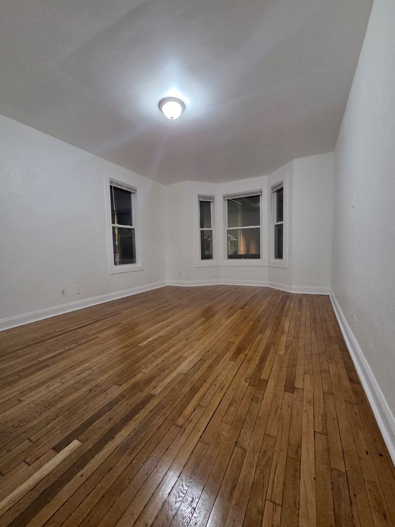 Chelsea Apartment: 28 Carmel Street