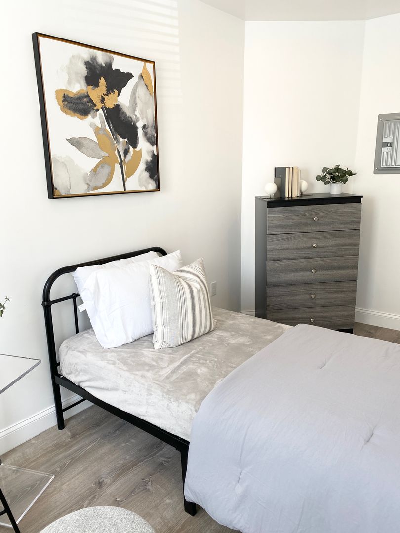 Lynn Apartment: 69 N Common Street