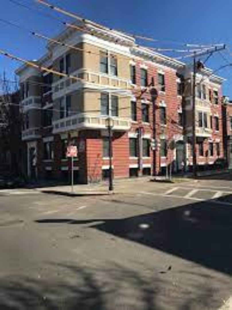 Chelsea Apartment: 21 Fifth Street