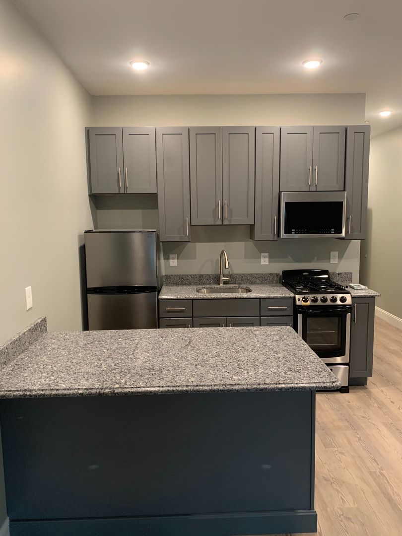 Revere Apartment: 14 Yeamans Street