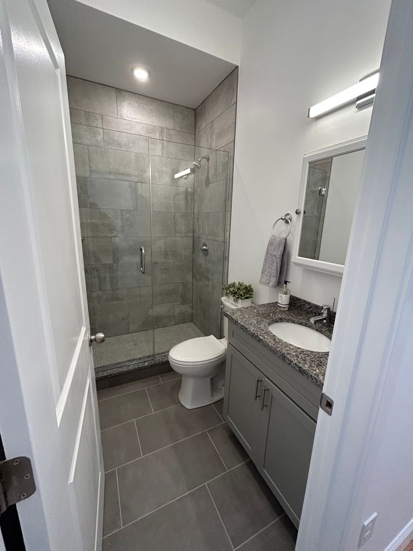 Chelsea Apartment: 52 Washington Avenue