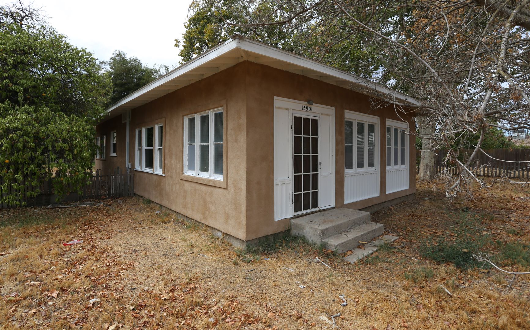 Delhi House: 15901 Stephens Street