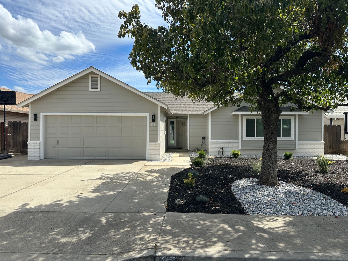 Turlock House: 472 Villa Woods Dr