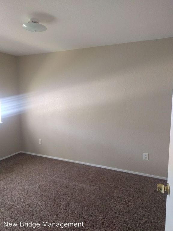 Turlock Apartment: 1180 Kenwood ave