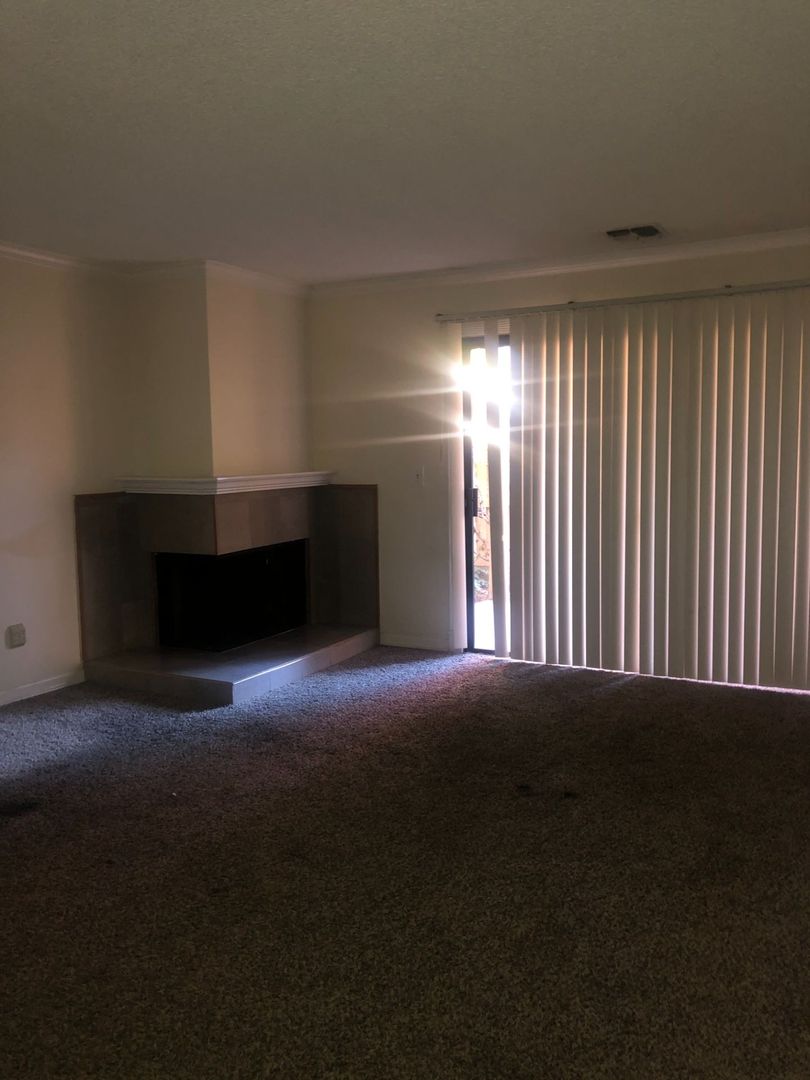 Modesto House: 3424 Vintage Drive, # 145