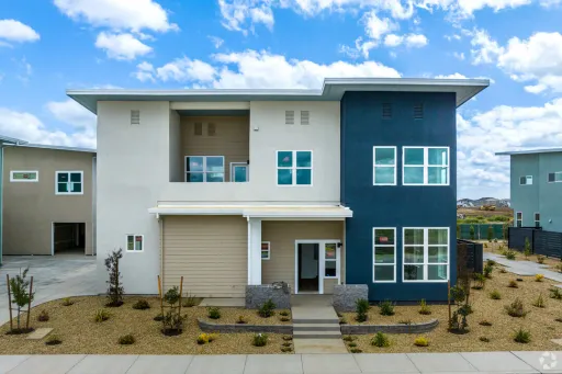 LUXURY LIVING in Patterson CA