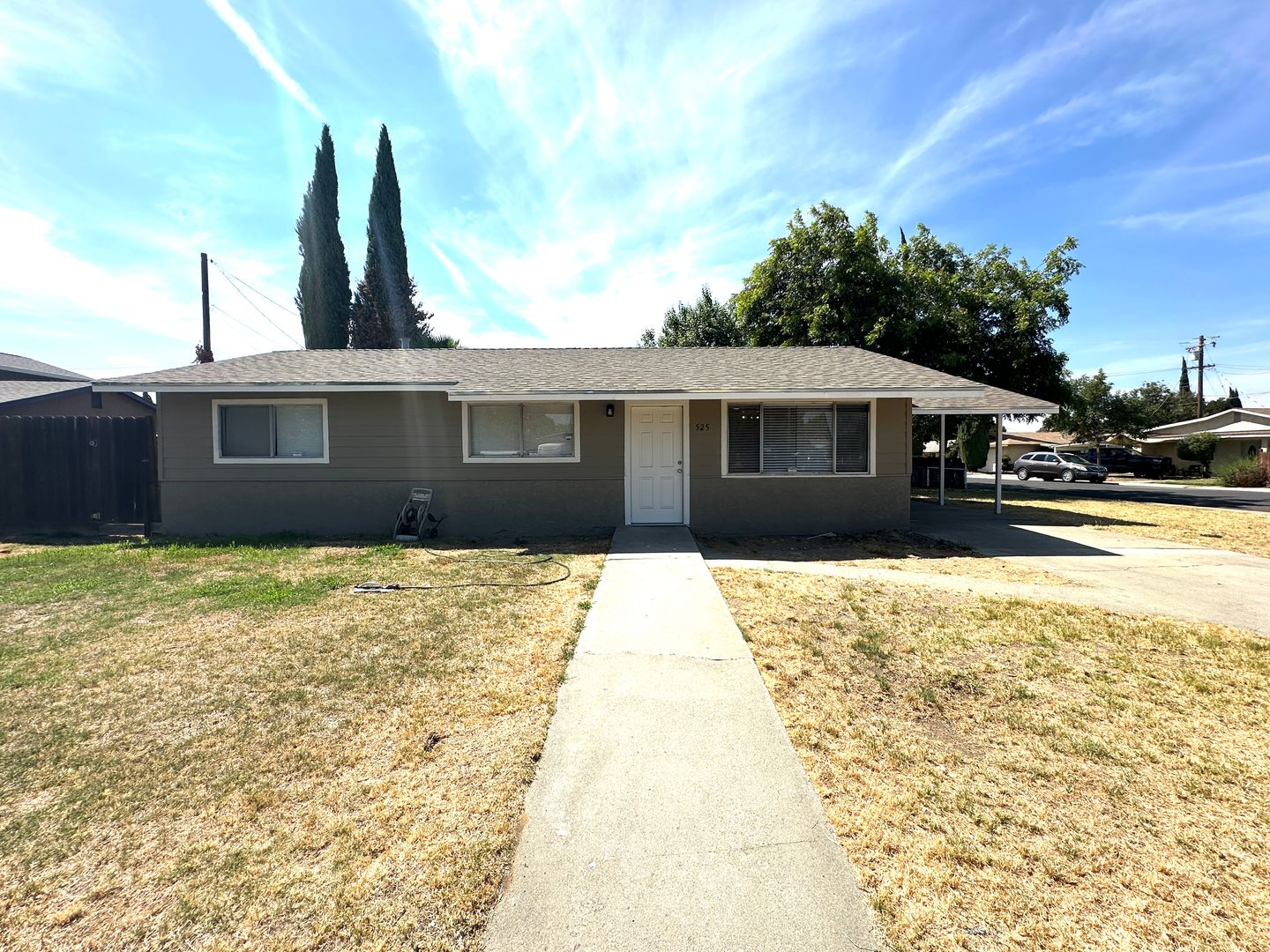 Empire House: 525 Downing Ln