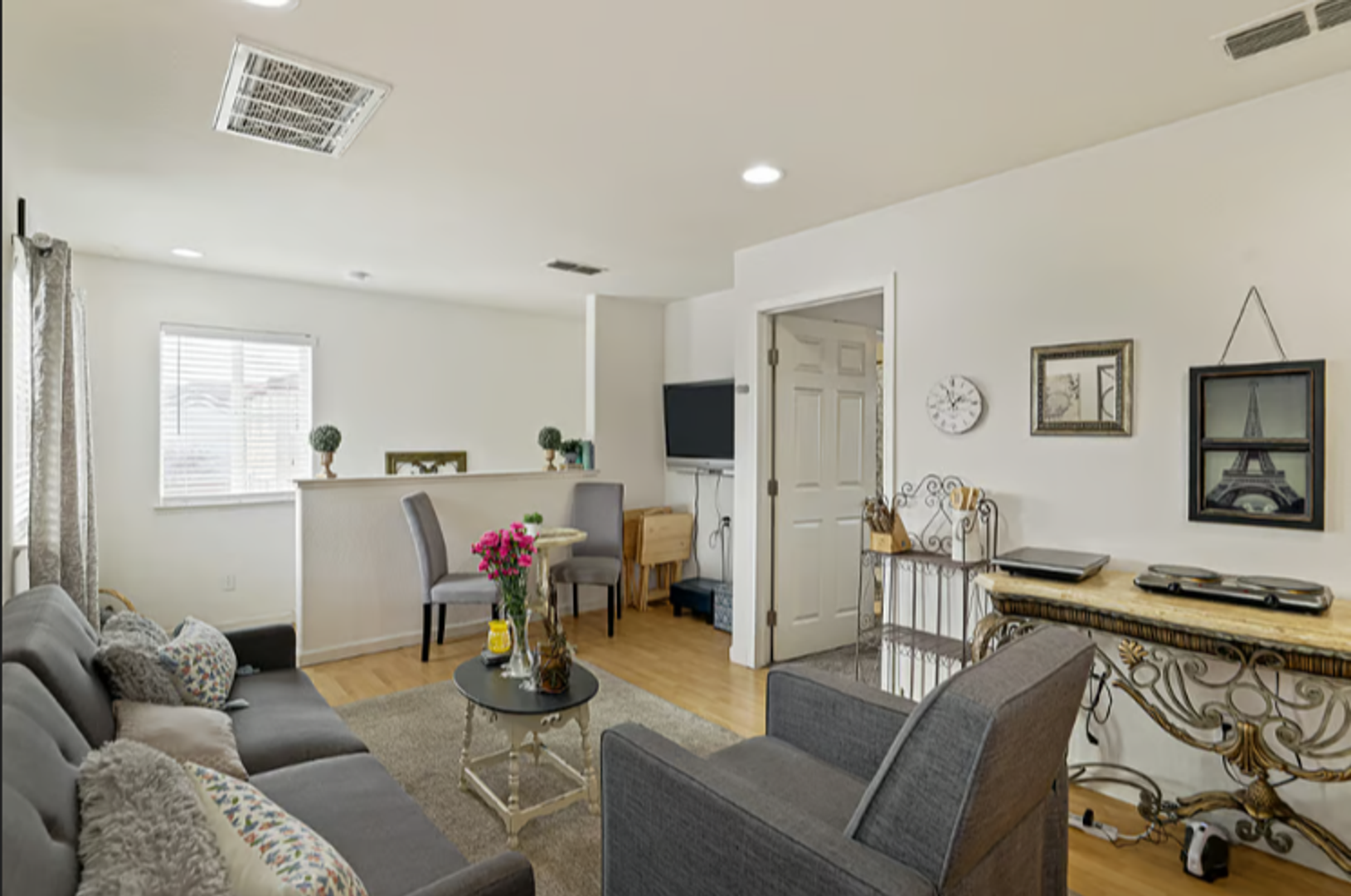 Oakdale House: 531 Stetson Drive