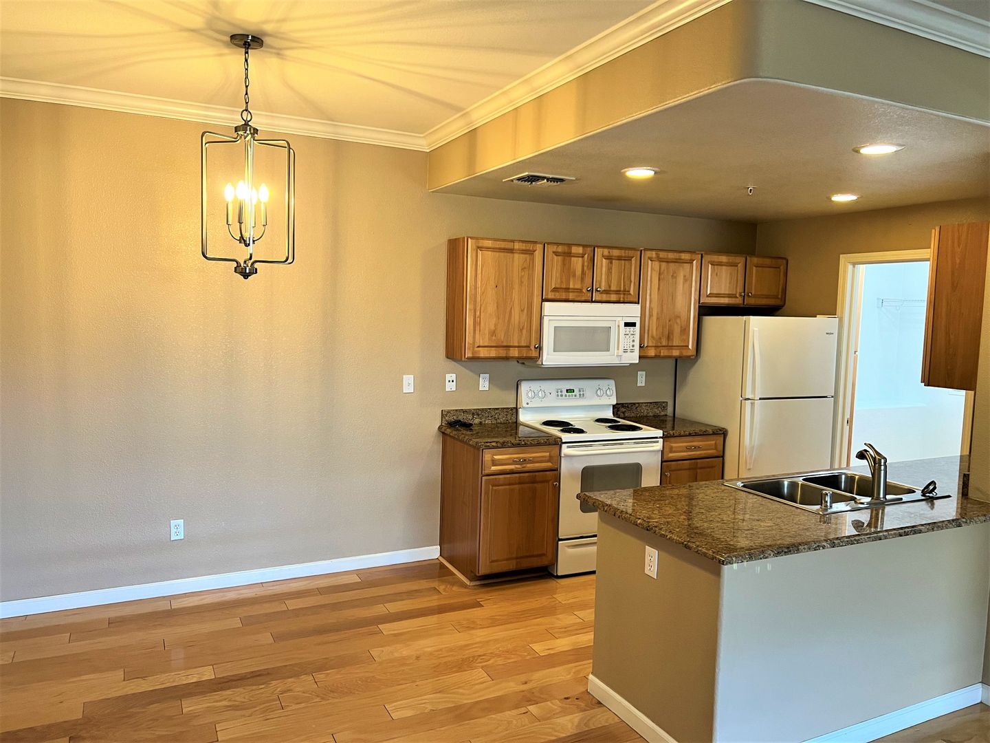 Turlock House: 1360 Shady Lane, # 924