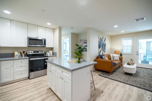 Rumble Estate Apartments – photo 1