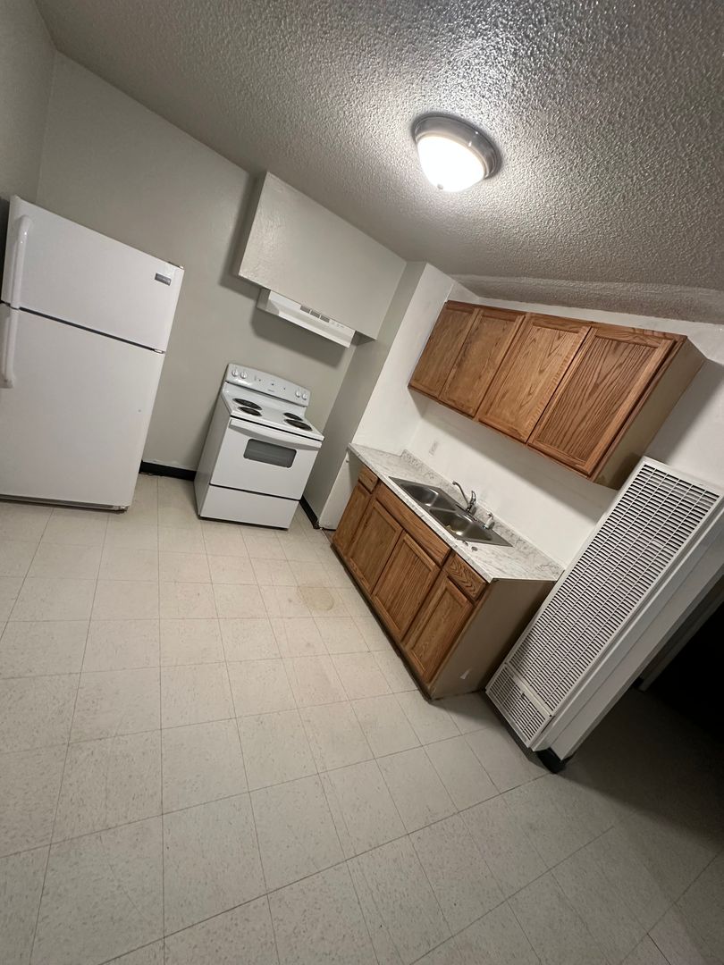 Winton Apartment: Suzie Street