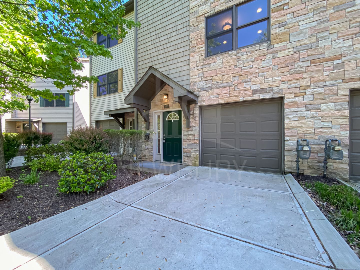 Pittsburgh Apartment: 113-155 Banksville Place