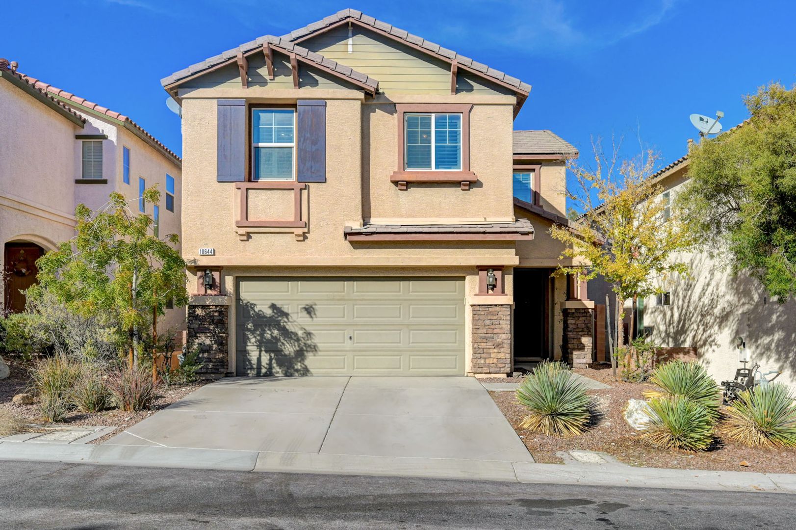 Las Vegas House: 10644 Tray Mountain Ave.