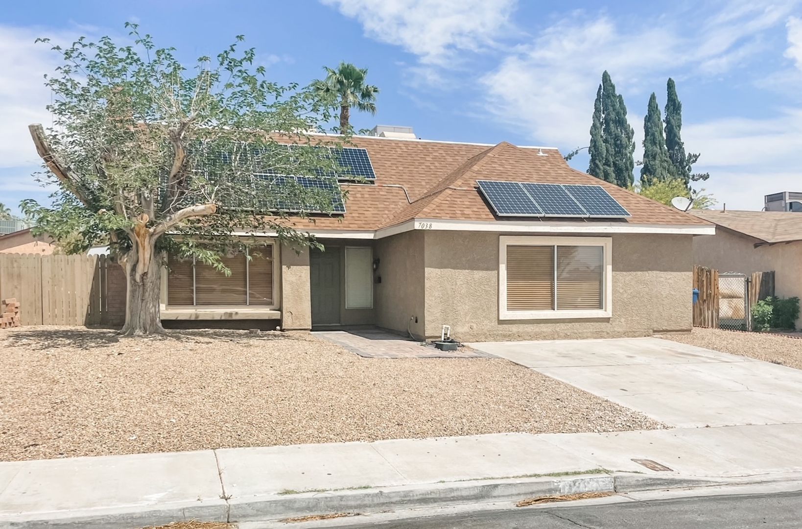 Las Vegas House: 7038 Hillcroft Way