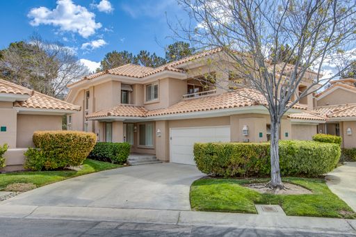 Absolutely gorgeous 2 bedroom 2 bathroom townhome w/loft in prestigious Spanish Trails community! – photo 1