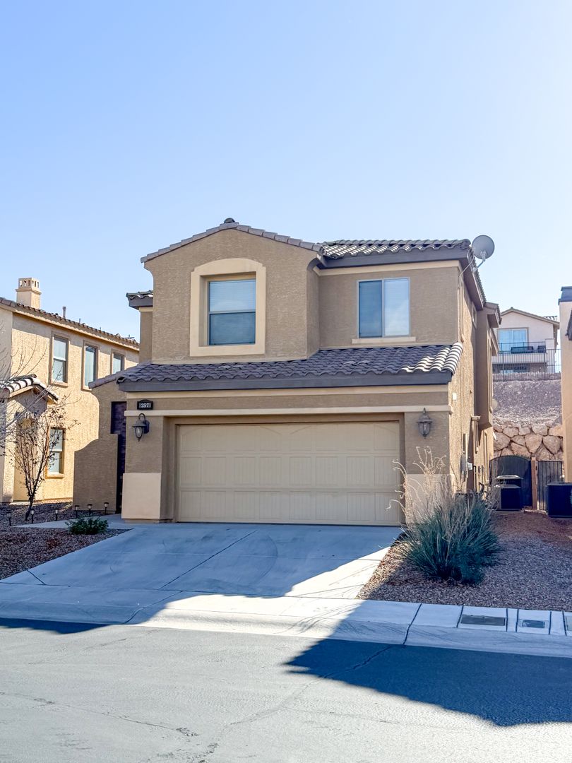 Henderson House: 257 Via Franciosa Dr.