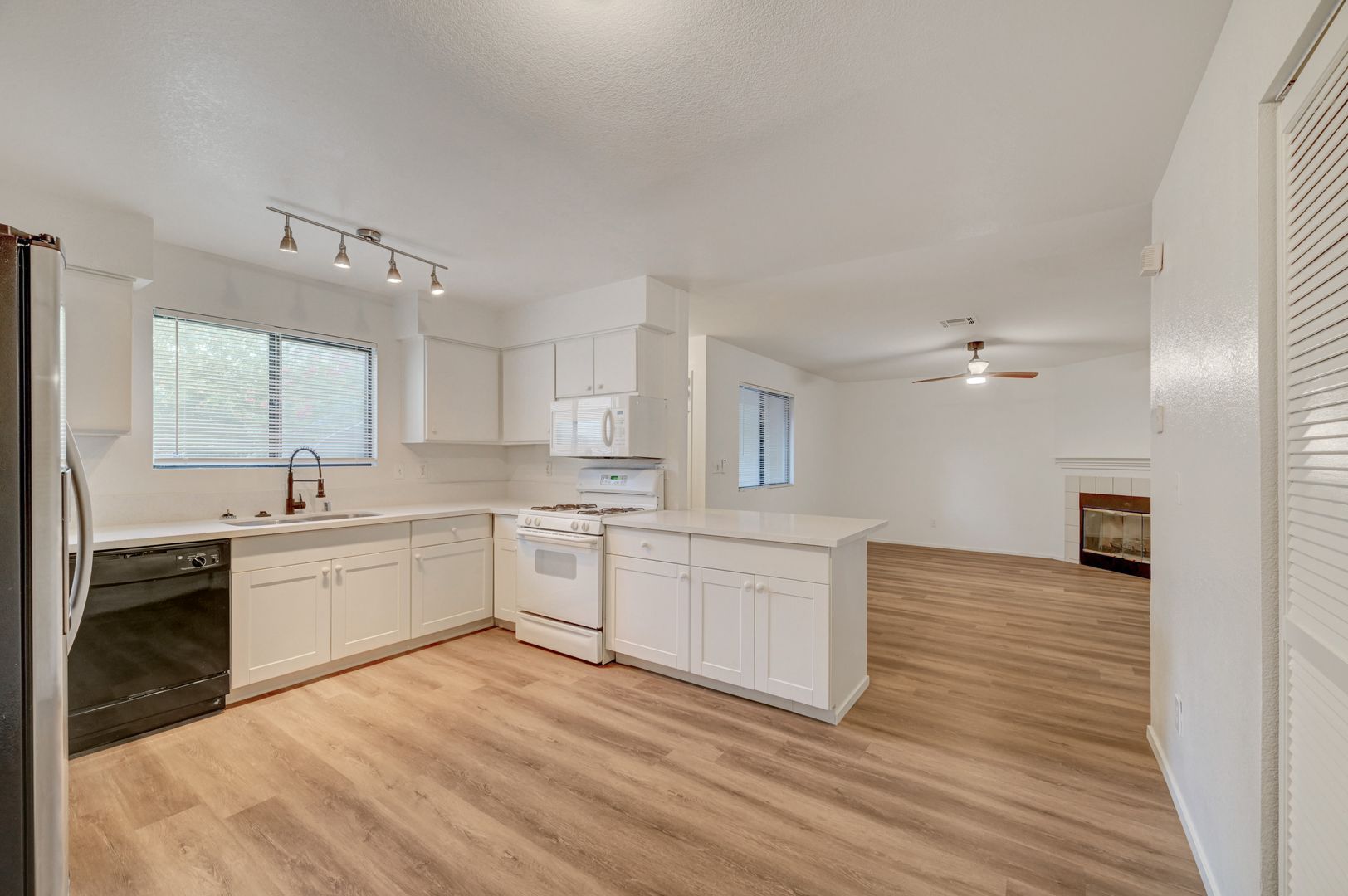 Las Vegas Condo: 6749 W. Charleston #2