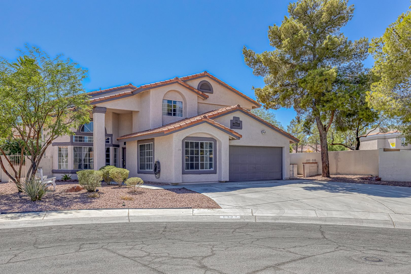 Las Vegas House: 8433 Dry Cliff Circle