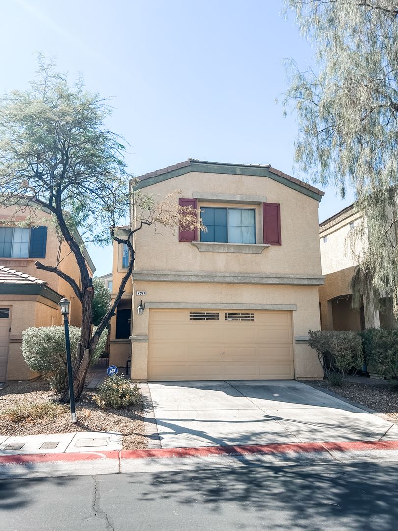 8269 Strawberry Spg St  