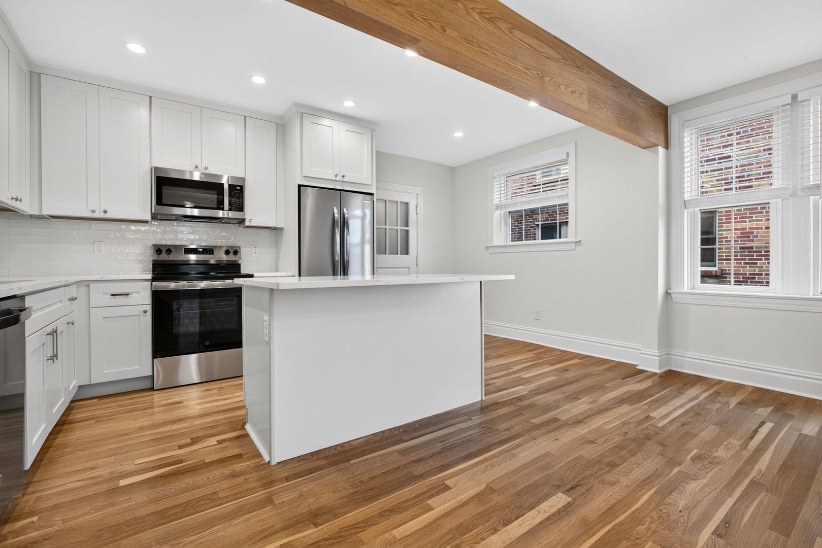 Clayton Apartment: 7517 Oxford Dr