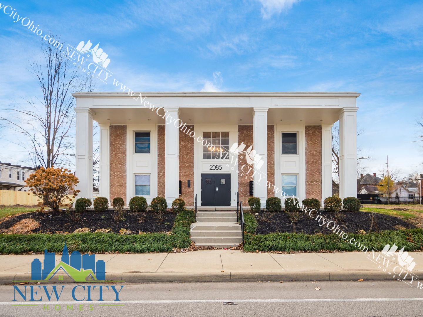 Columbus Apartment: 2085 W Broad St