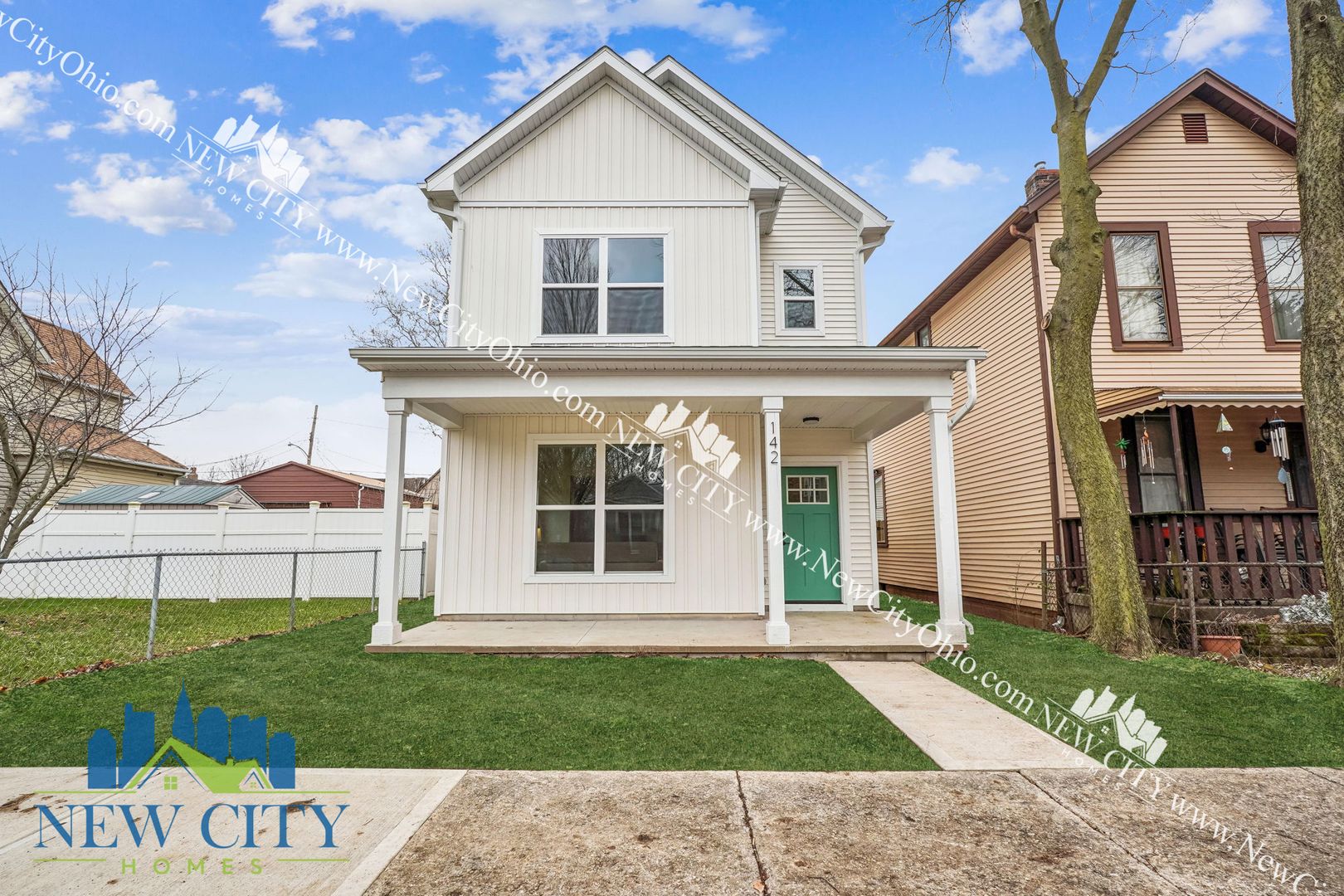 Columbus House: 142 Wisconsin Avenue